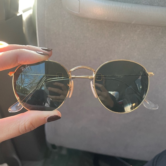 SOLD Ray Ban round frame sunglasses - Picture 1 of 2
